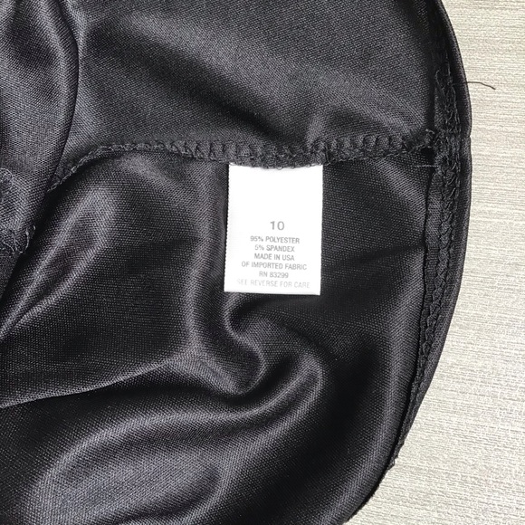 Dress - Picture 5 of 6